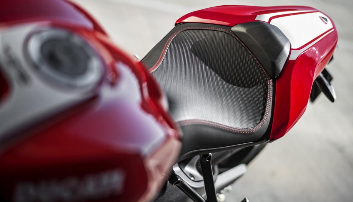 THE UNVEILING OF THE NEW MONSTER 1200 R: THE MOST POWERFUL DUCATI NAKED OF ALL TIME