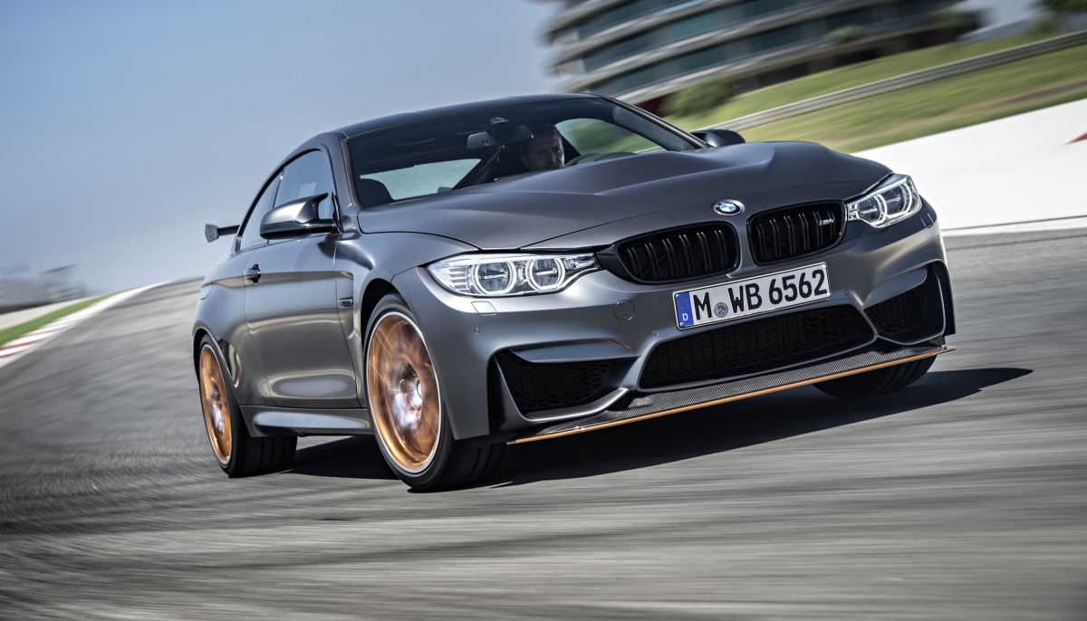 THE NEW BMW M4 GTS