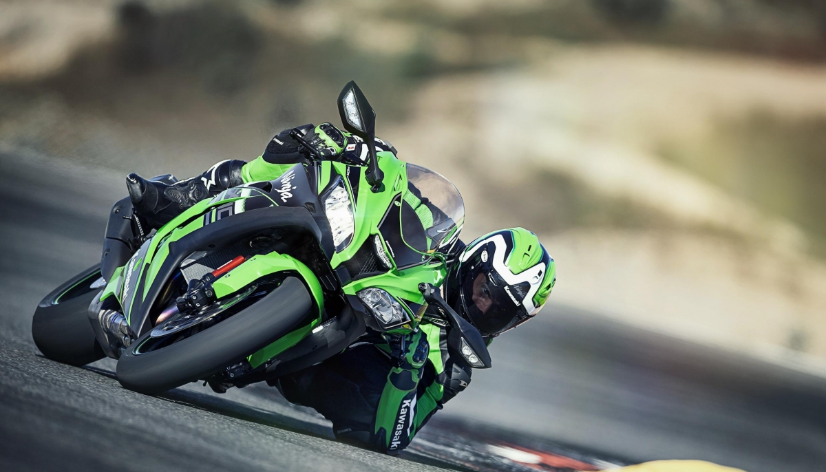  TIME TO GET CLOSER TO THE 2016 NINJA ZX-10R