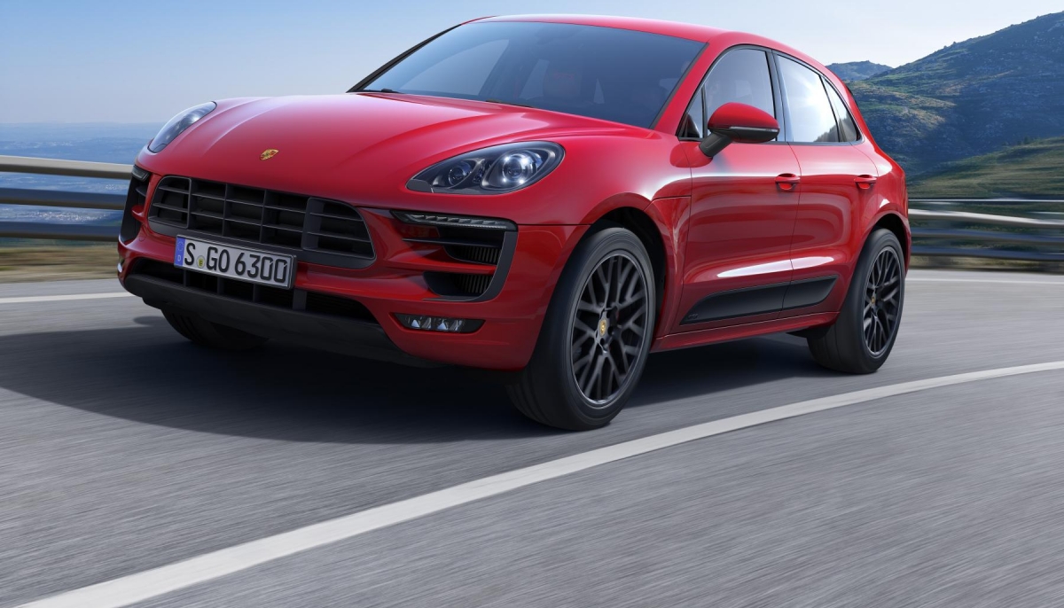 PORSCHE MACAN GTS, THE THOROUGHBRED SPORTS CAR AMONG SUVS