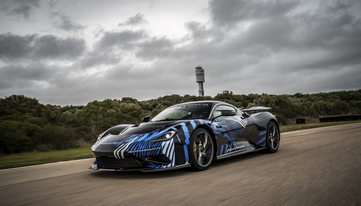 يختبر ‘quick nick‘ النموذج الأولي من سيارة battista