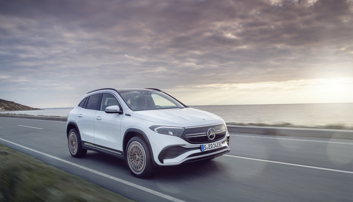 سيارة EQA  