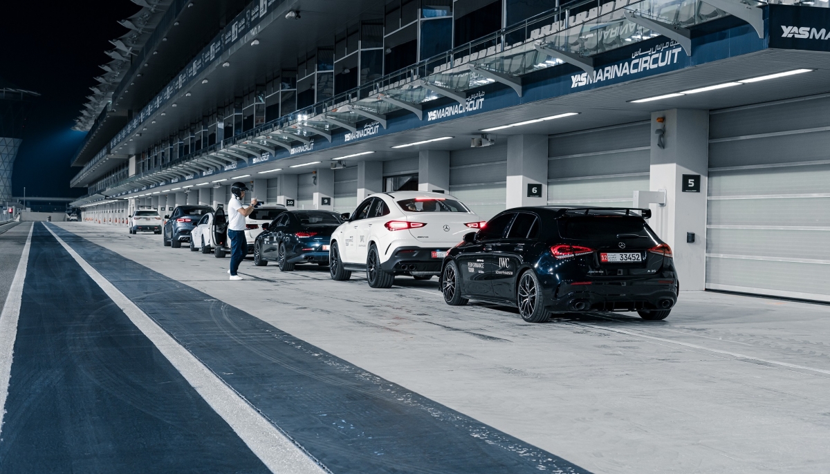 BENTLEY INTRODUCES GT MULLINER BLACKLINE