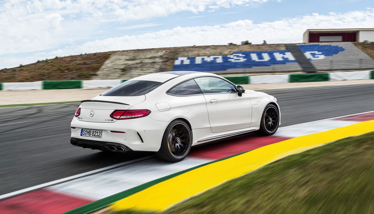 THE NEW 2017 MERCEDES-AMG C63 COUPE