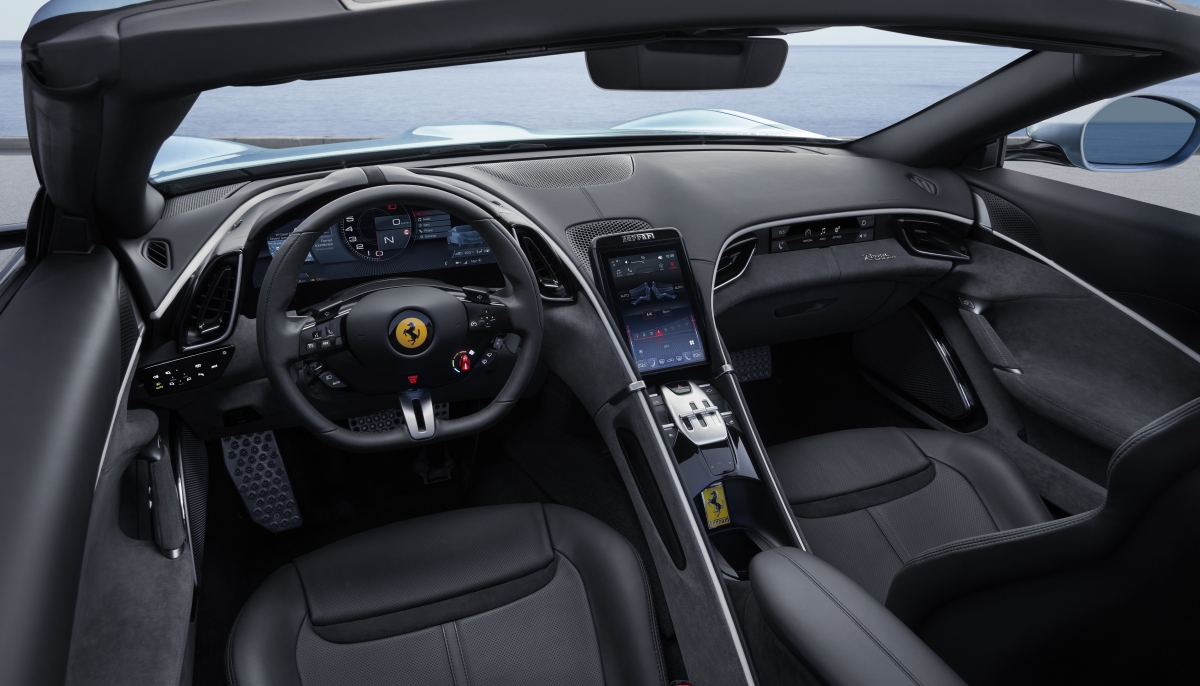 FERRARI ROMA SPIDER: LA NUOVA DOLCE VITA – A NEW STORY BEGINS