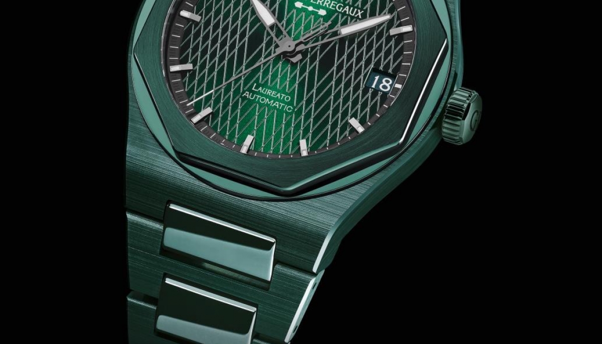 Introducing the Girard-Perregaux Laureato Green Ceramic Aston Martin Edition