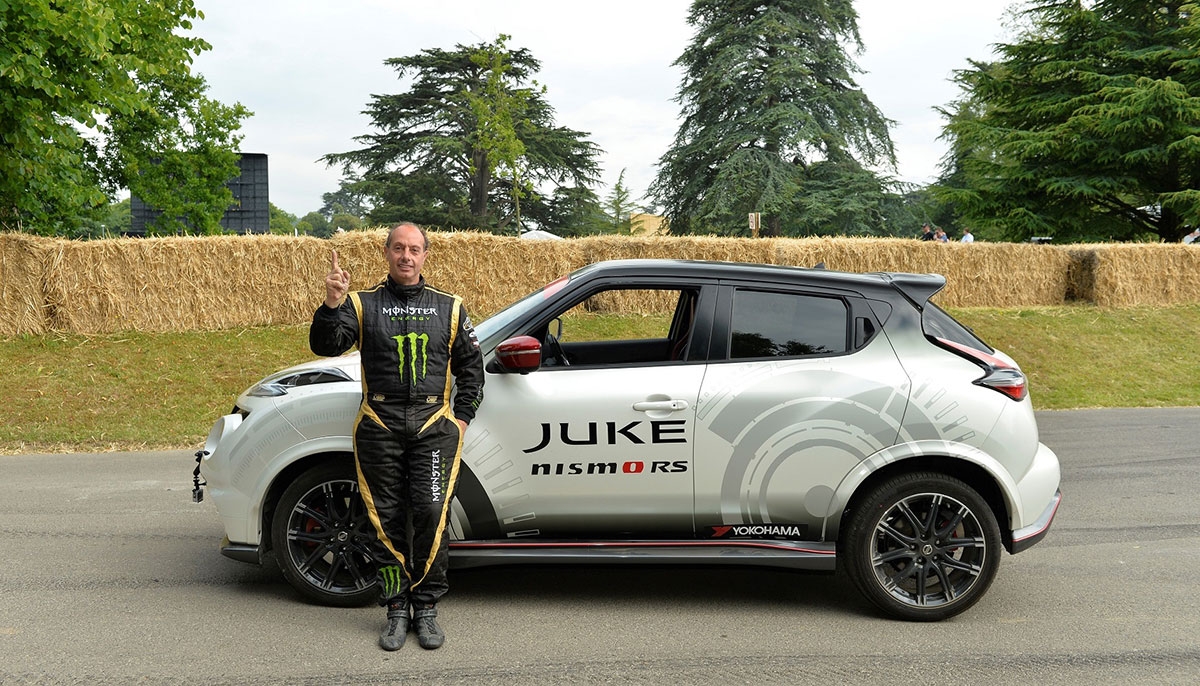 New two-wheeled record for Nissan Juke NISMO RS and Terry Grant