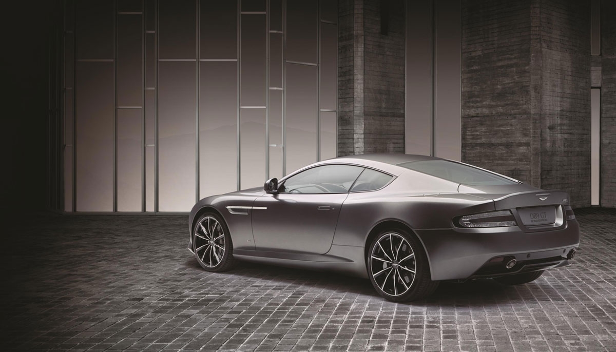 Aston Martin DB9 GT Bond Edition