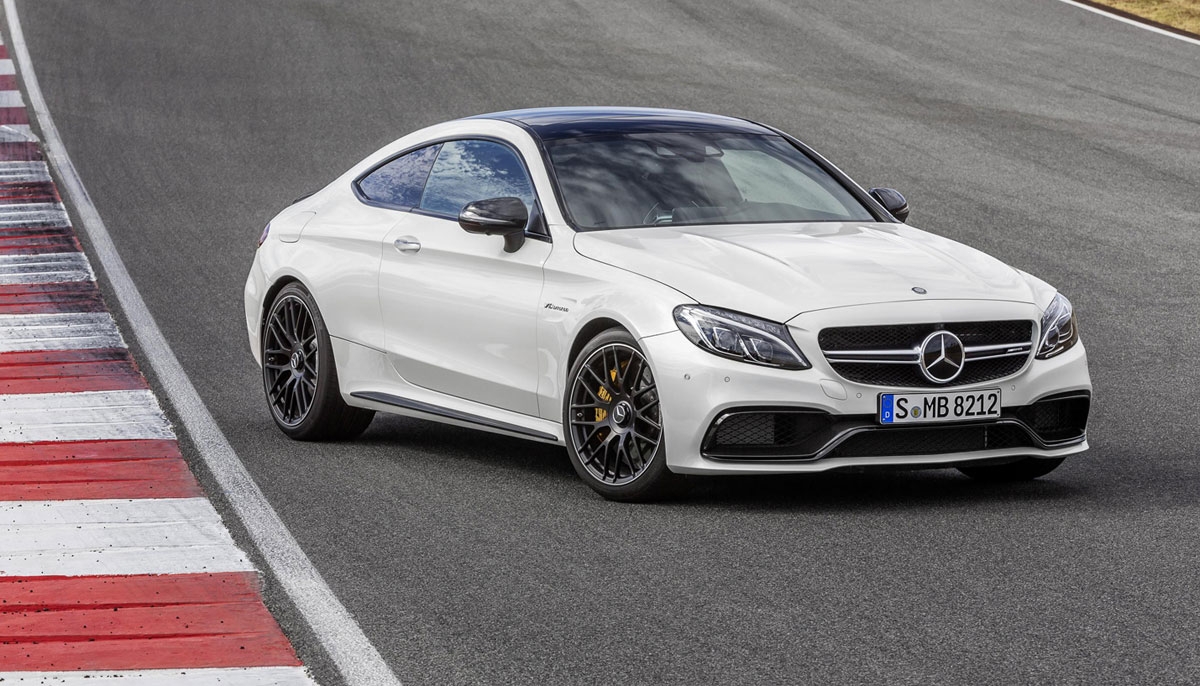 THE NEW 2017 MERCEDES-AMG C63 COUPE