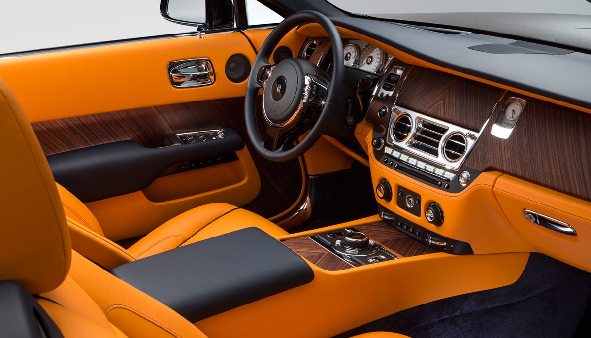 ROLLS-ROYCE - UNCOMPROMISED DROPHEAD LUXURY 