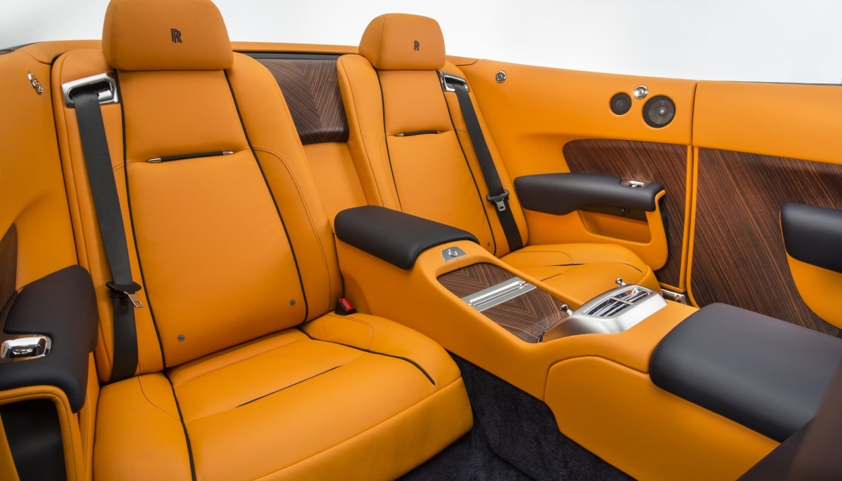 ROLLS-ROYCE - UNCOMPROMISED DROPHEAD LUXURY 