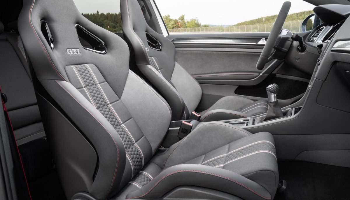 THE NEW GOLF GTI CLUBSPORT