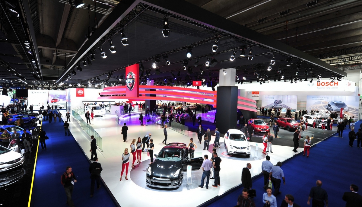  Nissan Introduces a New Era in Crossover Design, EV Performance and Light Commercial Vehicle Quality at Frankfurt 2015
