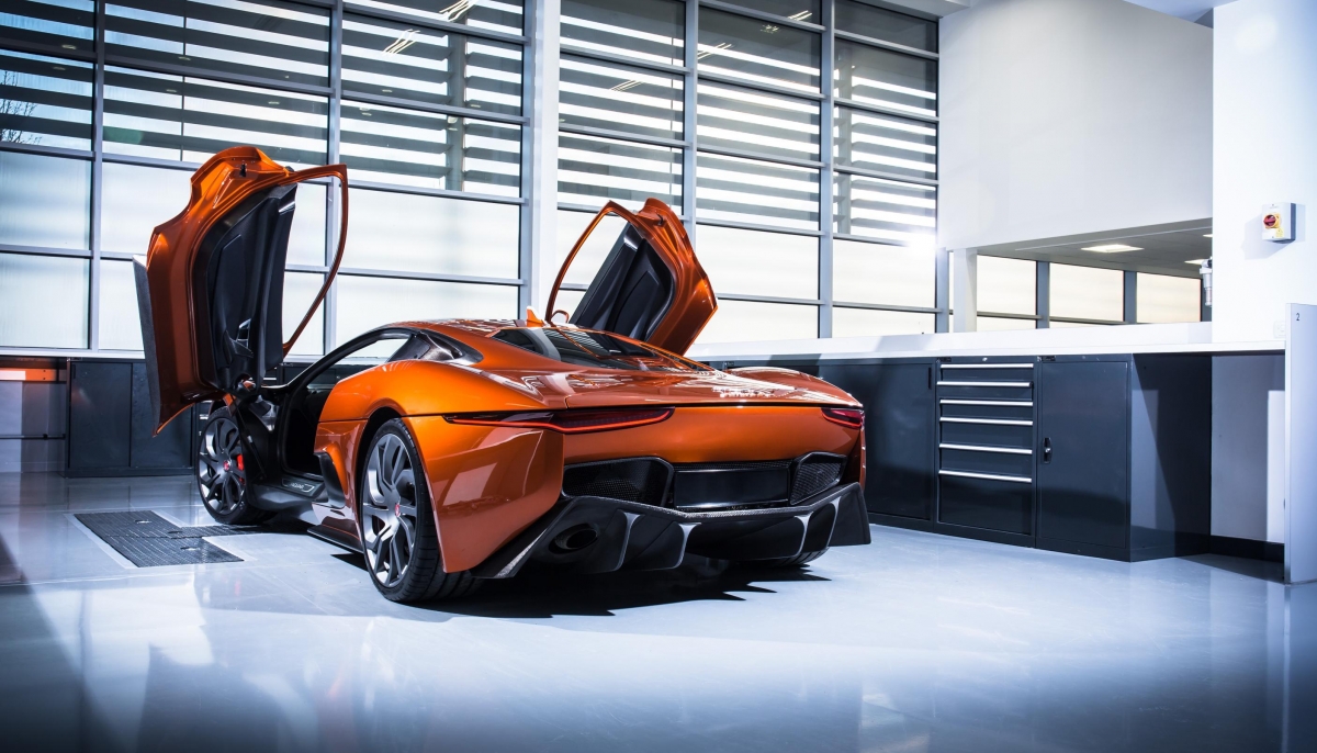 GLOBAL UNVEILING OF JAGUAR LAND ROVER BOND CARS 