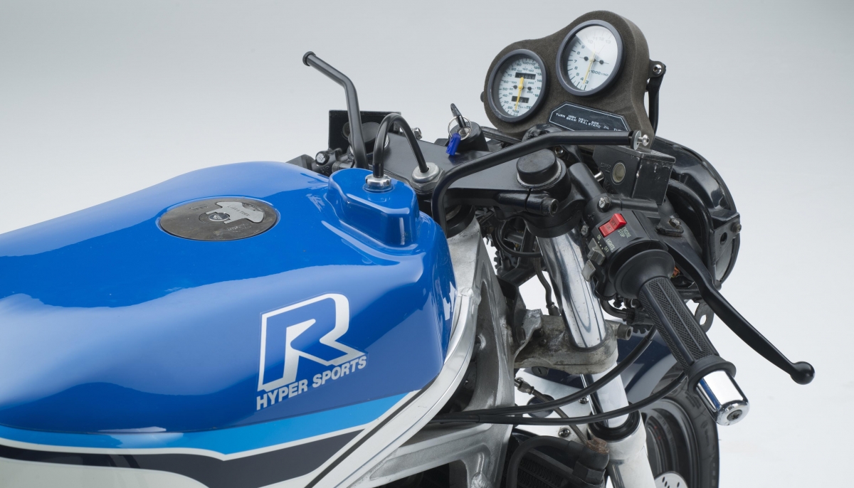 SUZUKI TO RESTORE ORIGINAL GSX-R750 AT MOTORCYCLE LIVE