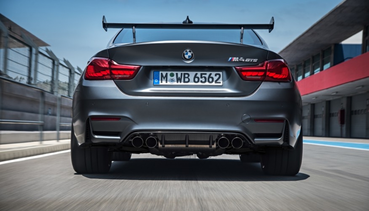 THE NEW BMW M4 GTS