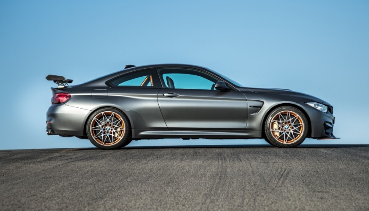 THE NEW BMW M4 GTS