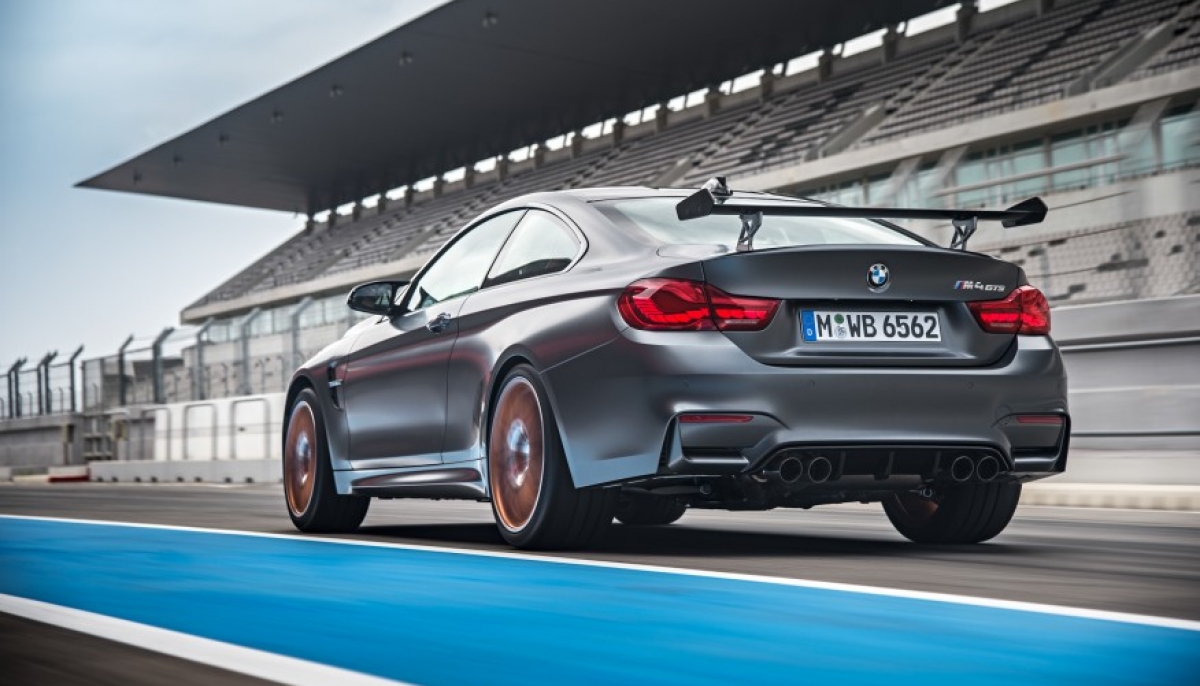 THE NEW BMW M4 GTS