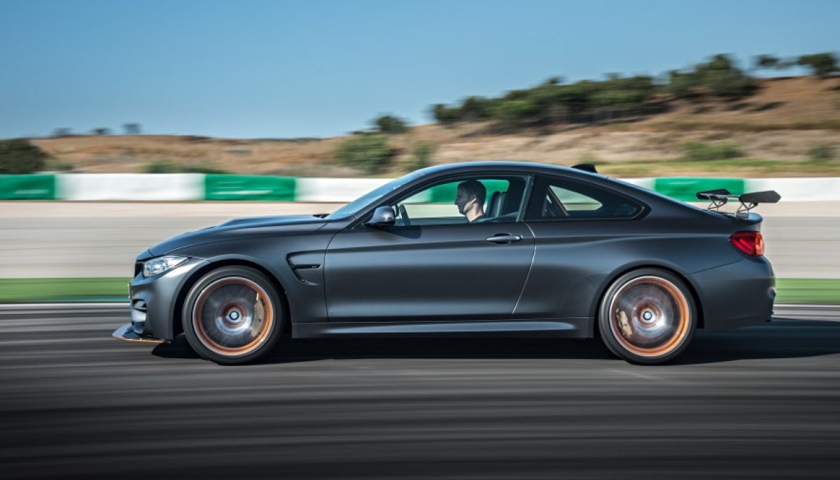 THE NEW BMW M4 GTS