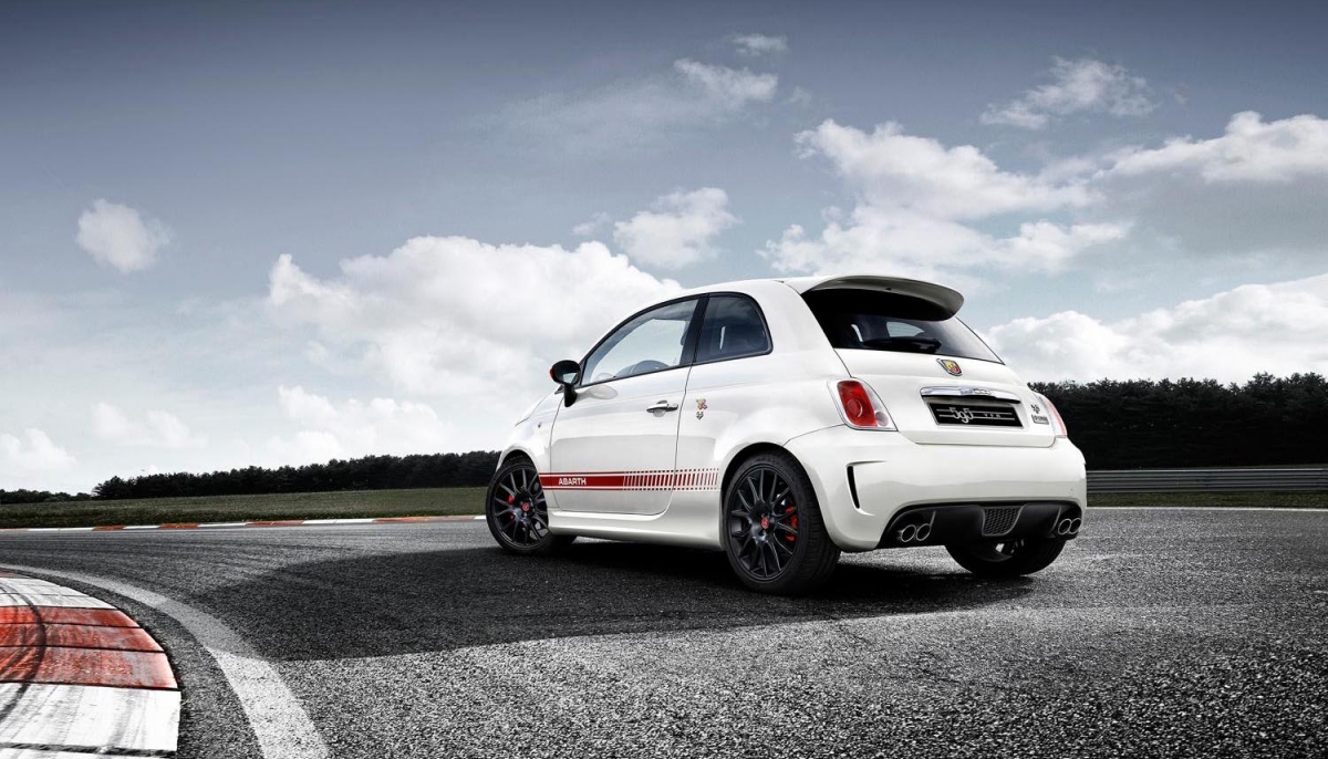 ABARTH ANNOUNCES NEW 595 YAMAHA FACTORY RACING EDITION