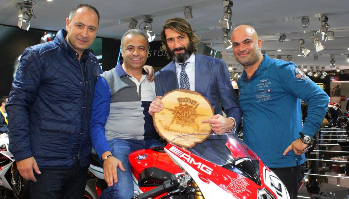  MV AGUSTA AT THE 73rd EICMA EVENT WITH TWO WORLD PREMIERS:  THE NEW BRUTALE 800 AND THE DRAGSTER RR LH44