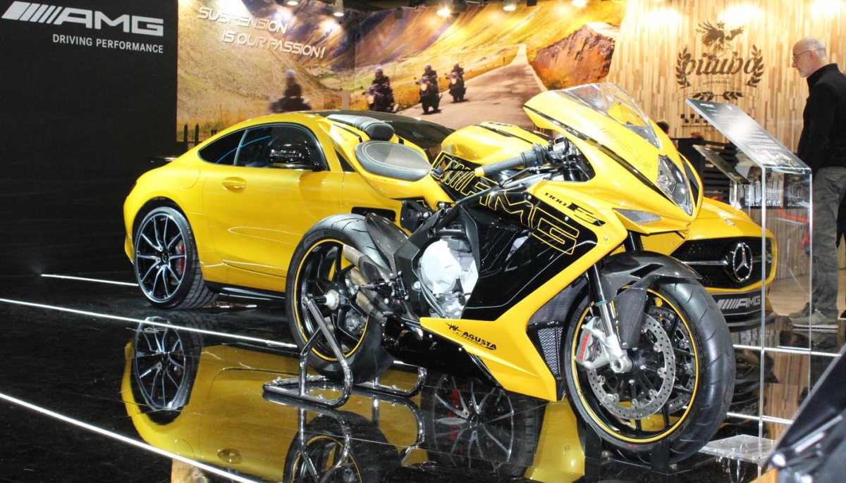  MV AGUSTA AT THE 73rd EICMA EVENT WITH TWO WORLD PREMIERS:  THE NEW BRUTALE 800 AND THE DRAGSTER RR LH44