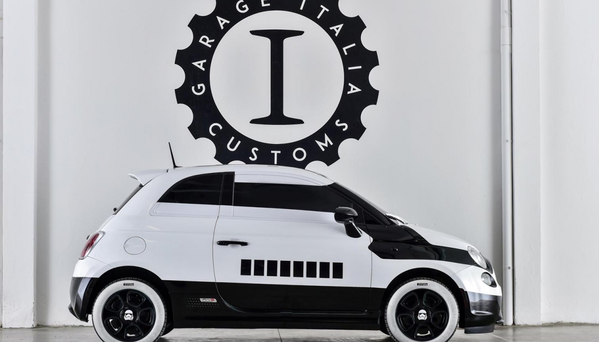 THE FIAT BRAND DISPLAYS CUSTOM PAINTED FIAT 500e STAR WARS
