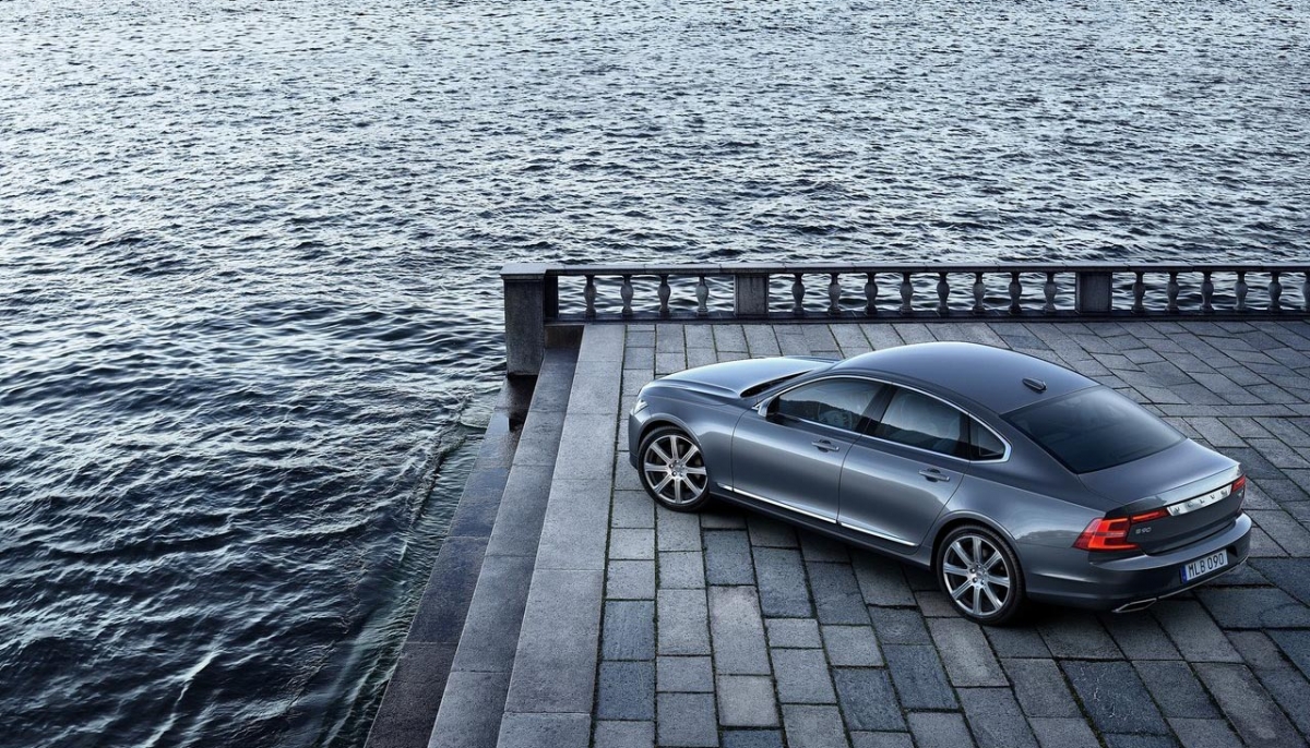 Volvo S90