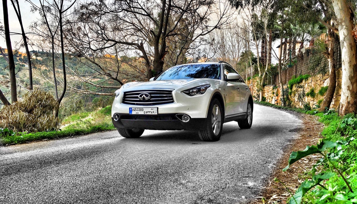 Infiniti QX70
