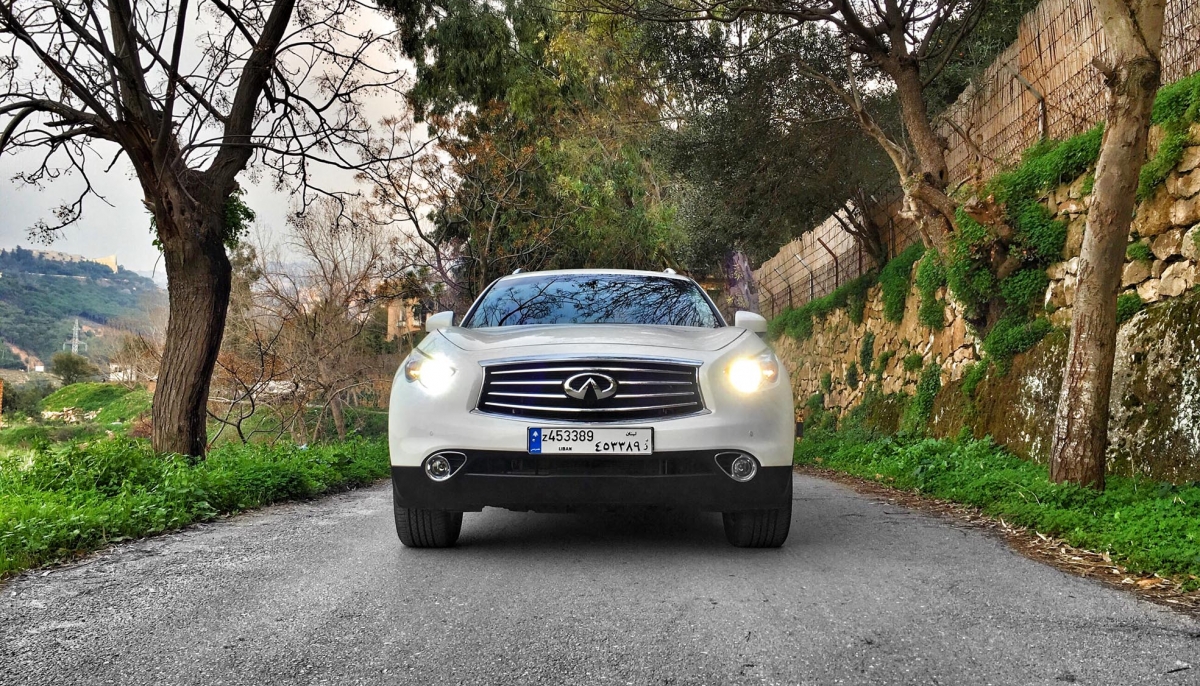 Infiniti QX70
