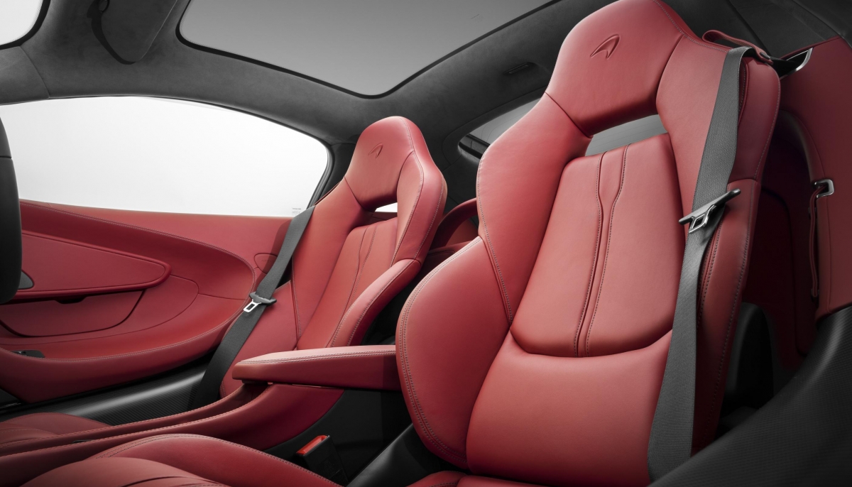 McLAREN EXTENDS THE APPEAL OF THE SPORTS SERIES IN GENEVA WITH THE 570GT