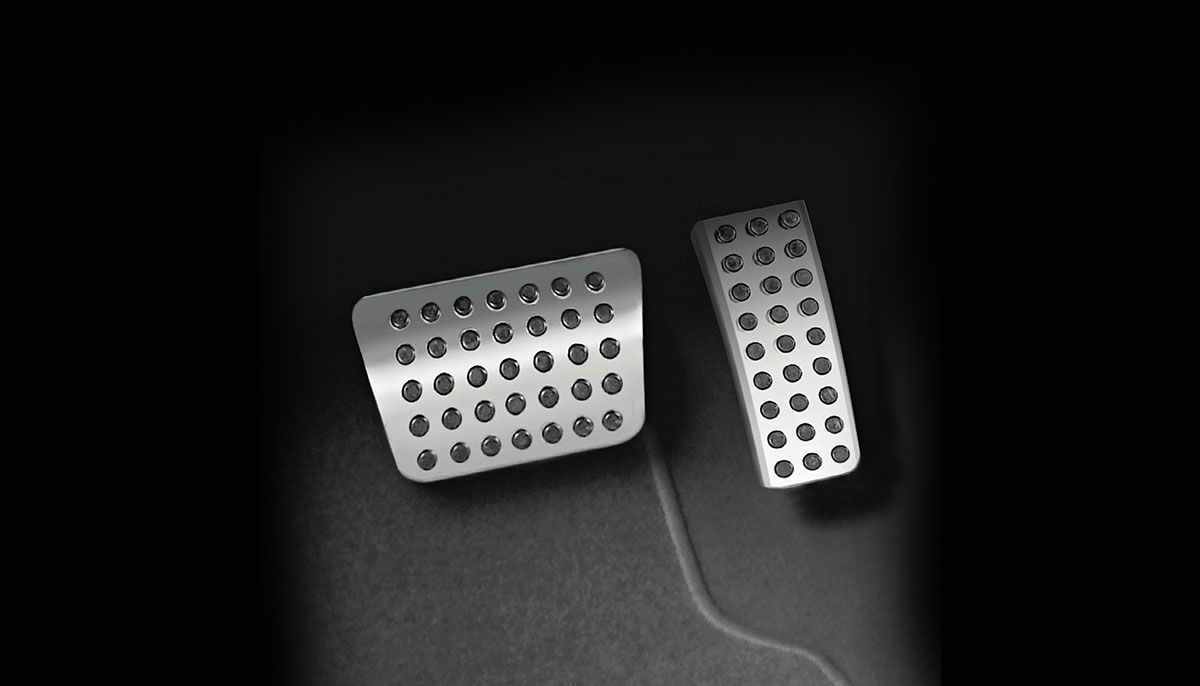 PERFORMANCE IN A BOX: MOPAR '15 PERFORMANCE KIT LAUNCHES FOR 2015 DODGE CHARGER R/T