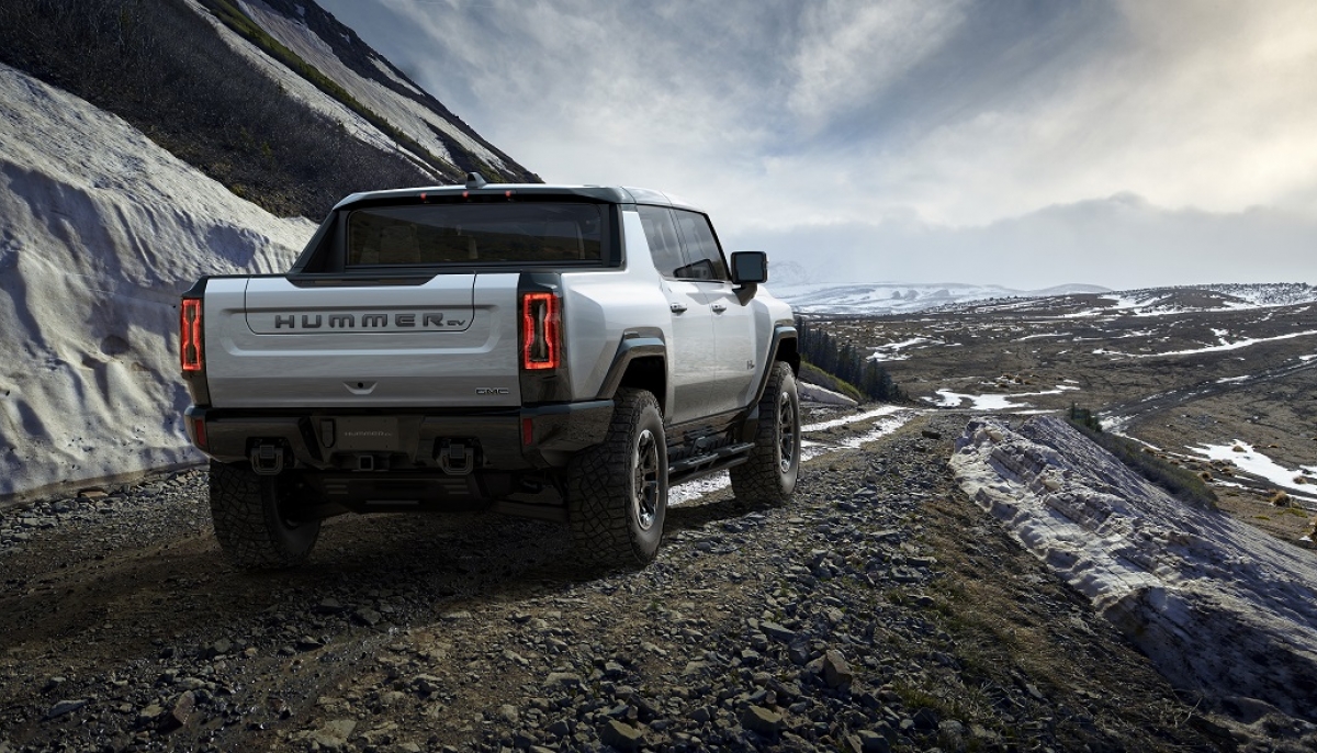 ’جي إم سي هامر EV‘ الكهربائية للعام 2022