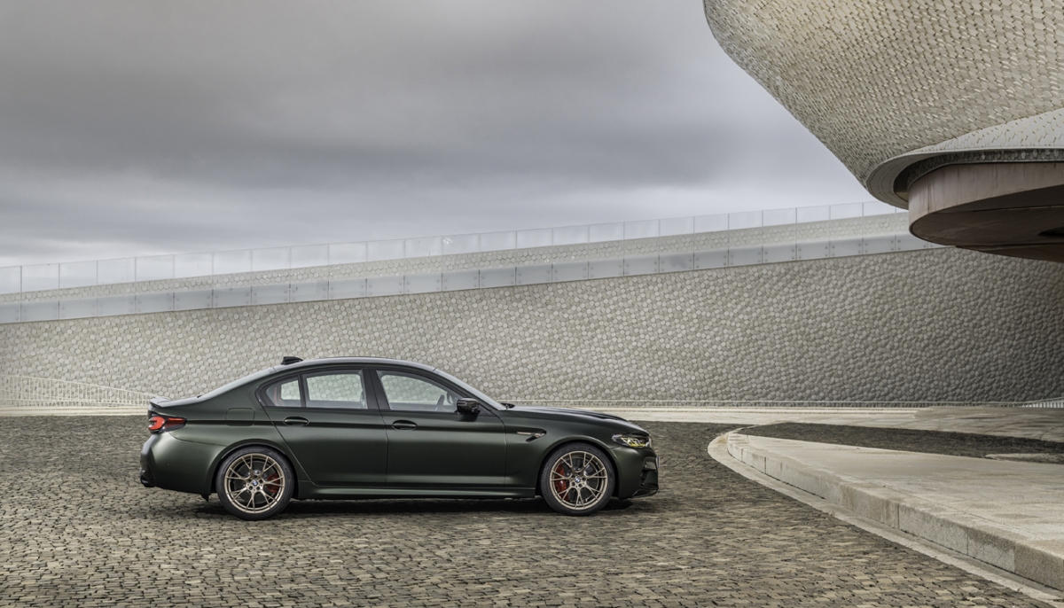 The New BMW M5 CS