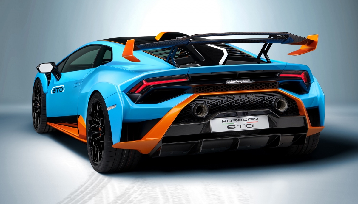 سيارة لامبورجيني الجديدة Huracán STO