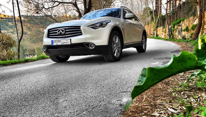 Infiniti QX70